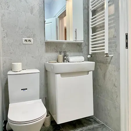 No 604 Apartment Bucharest